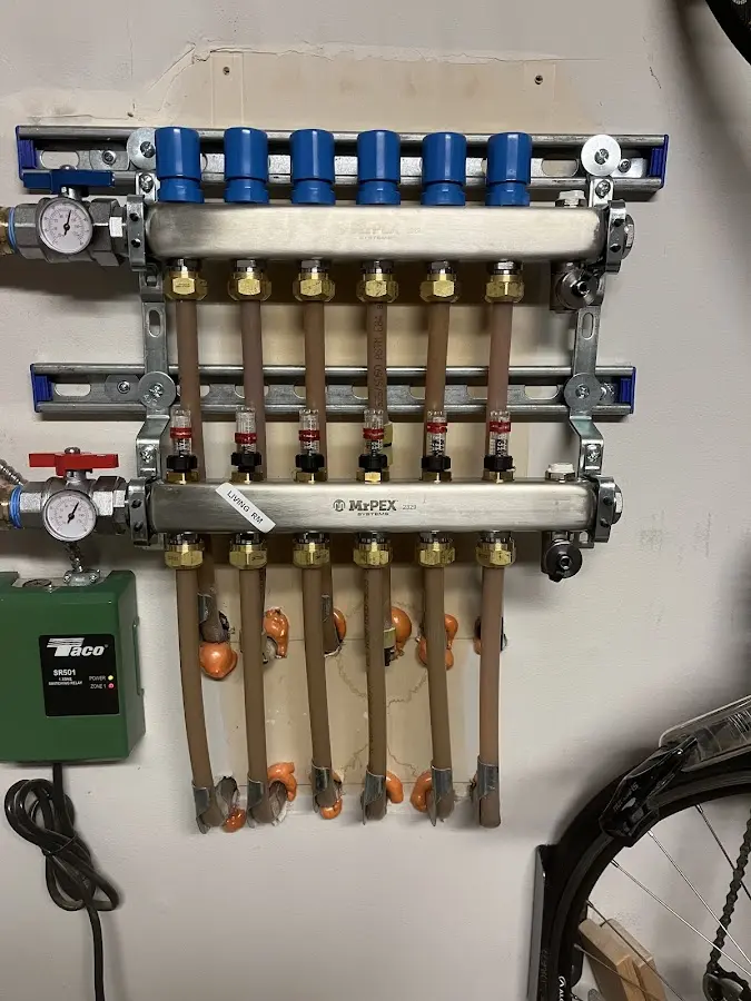 Plumber performing Gas Leak Detection at a residential property in Cuba